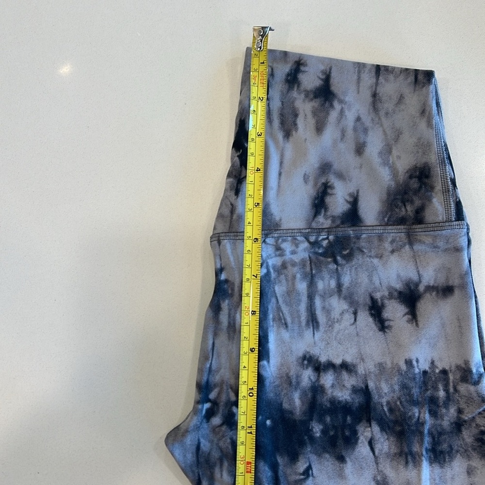 lululemon Align™ High-Rise Size 6 - Picture 7 of 9